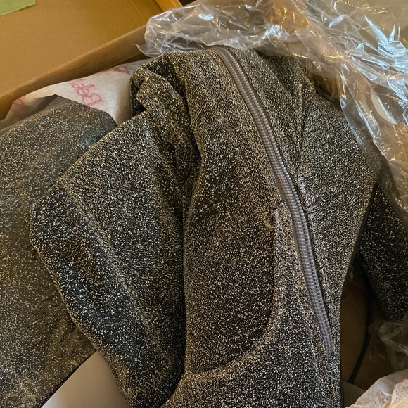 Shimmery Silver Glitter Thigh High Boots - Picture 4 of 4